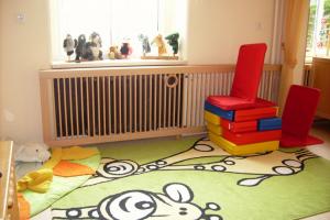 Kinderzimmer - Verkleidung eines Heizkörpers